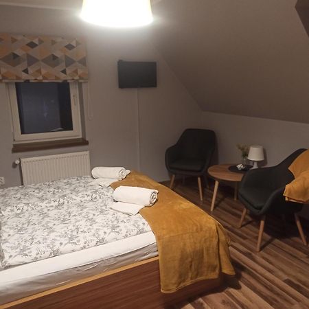 Dom Na Klonowym Wzgorzu Bed & Breakfast Stronie Śląskie Eksteriør bilde