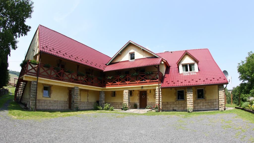 Dom Na Klonowym Wzgorzu Bed & Breakfast Stronie Śląskie Eksteriør bilde